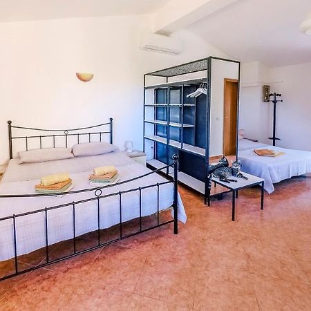 Studio Apartment Gianni Vizinada Luaran gambar
