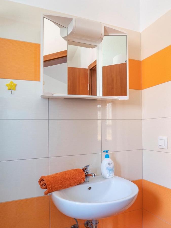Studio Apartment Gianni Vizinada Luaran gambar