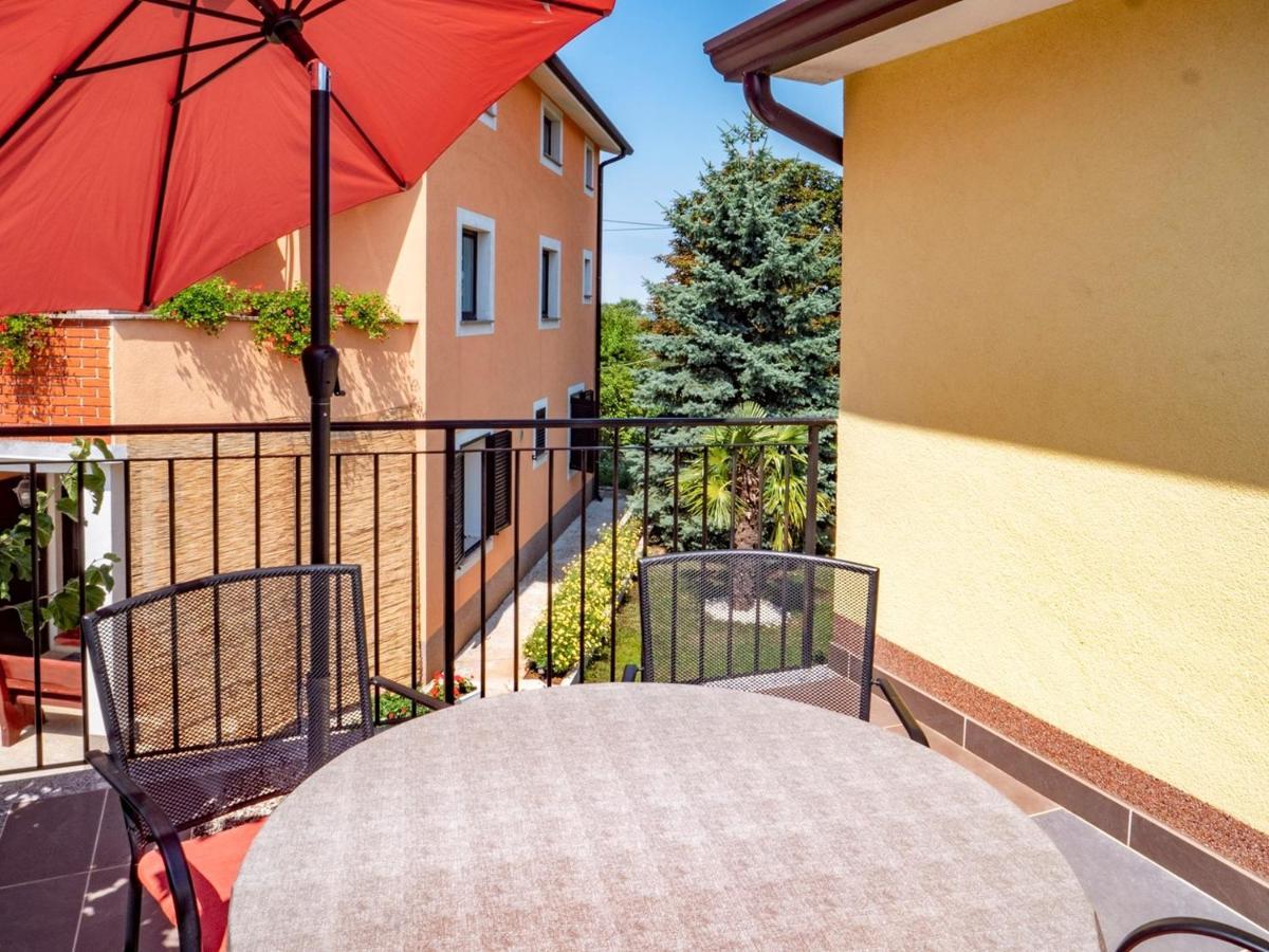 Studio Apartment Gianni Vizinada Luaran gambar